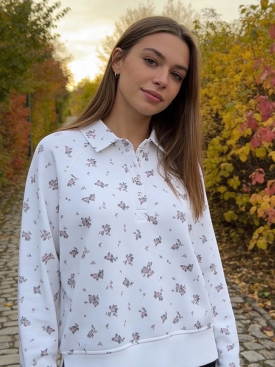 No Comment Tops - No Comment - NWT - Large - White Floral Collared Women’s Sweat Top